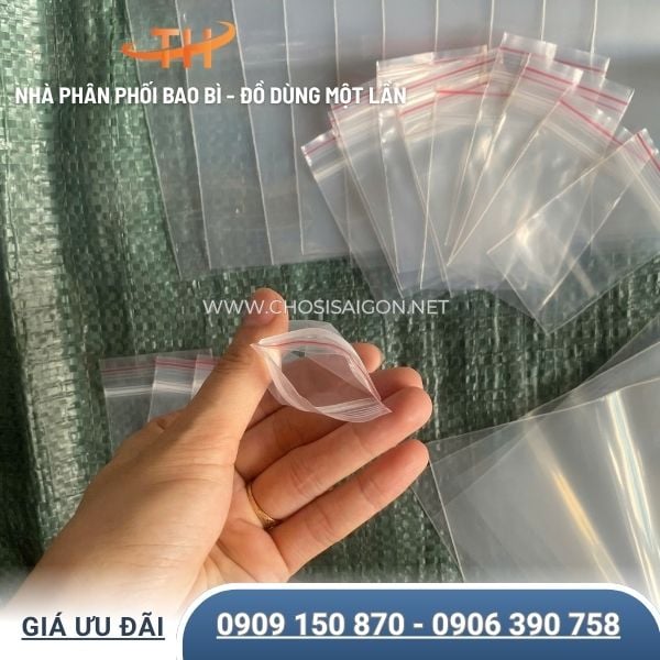 Túi zip chỉ đỏ đóng khít chắc chắn