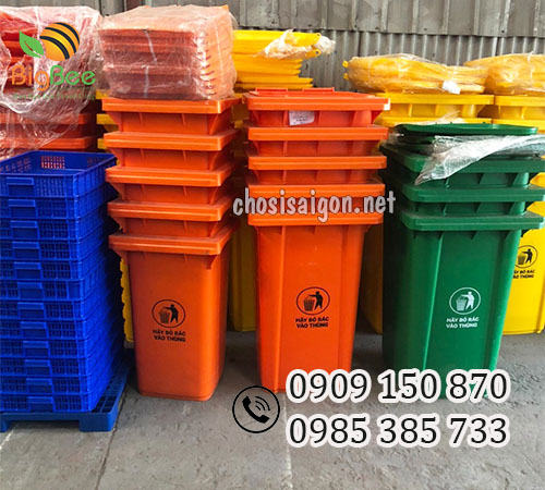 Thùng rác màu xanh, cam, vàng 120 lít giá bán rẻ ưu đãi
