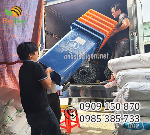 Thùng rác màu xanh, cam 240 lít giá ưu đãi