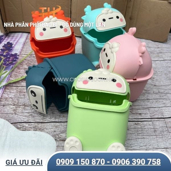 Thùng rác nhựa nhỏ gọn, nhẹ, tiện lợi