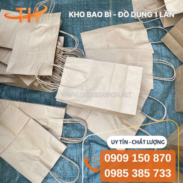 Túi giấy kraft có quai xách an toàn, thân thiện môi trường