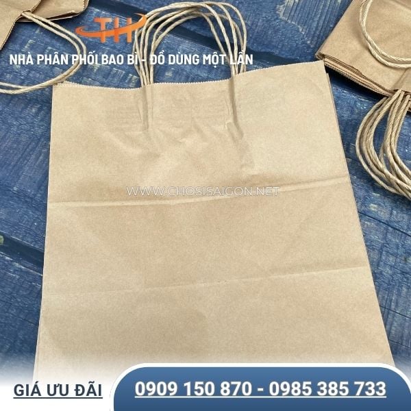 Túi giấy kraft có quai an toàn, thân thiện môi trường