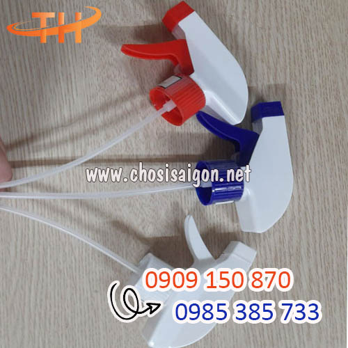 Sẵn kho giá rẻ, freeship HCM vỏ chai nhựa đựng nước xịt kính