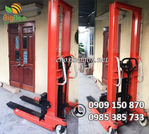 Xe nâng hàng cỡ lớn