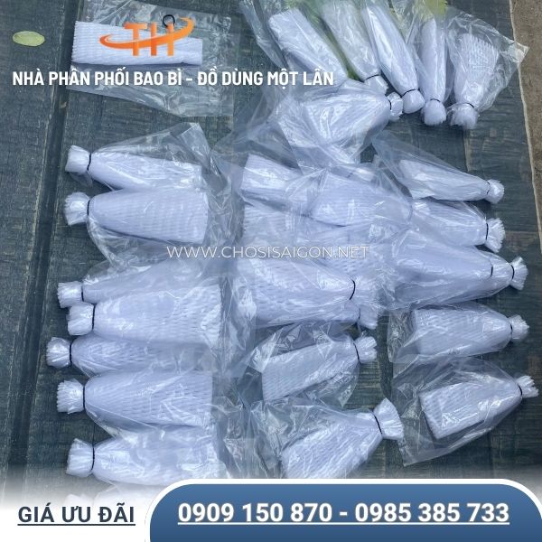 Lưới xốp bao ổi kèm sẵn túi nilon và thun đen