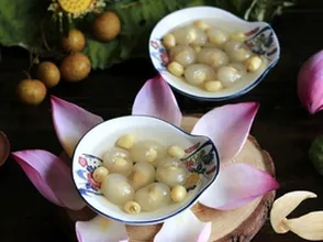 Chè yến sen long nhãn