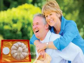 Người lớn tuổi không nên ăn Yến sào quá khuya