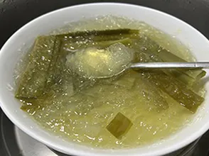 Ăn yến để tăng cường sức khỏe sau tết