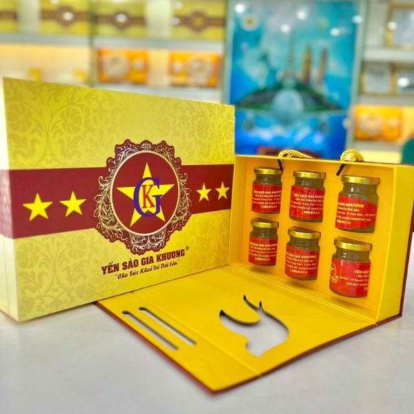 Tổ yến chưng sẵn Tổ yến chưng sẵn