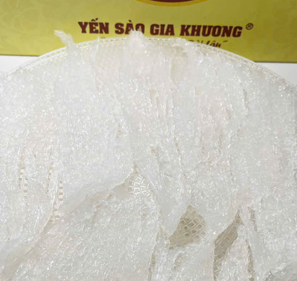 Theo mọi người đây có phải là một phần của yến tươi vụn hay không? Theo mọi người đây có phải là một phần của yến tươi vụn hay không?