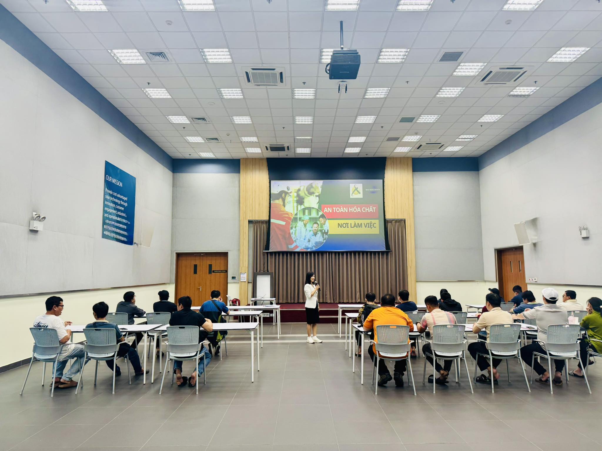 Khóa huấn luyện an toàn lao động của Bảo Nghi Group