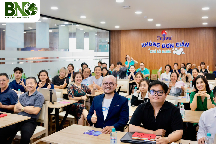 Đội ngũ nhân viên Bảo Nghi Group tham gia lớp đào tạo ứng dụng AI