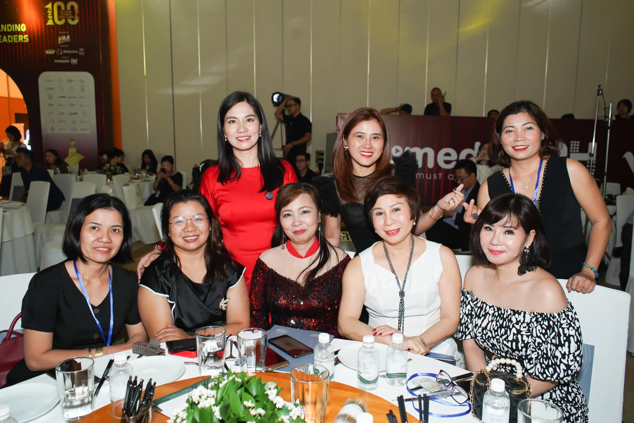 BẢO NGHI GROUP VINH DANH NHẬN GIẢI THƯỞNG TOP 100 NỮ LÃNH ĐẠO VIỆT NAM TỎA SÁNG TOÀN CẦU 2022