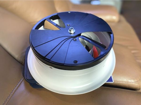 Ảnh mặt sau cửa gió, miệng gió khuếch tán tròn thổi xa D400 Starduct Ảnh mặt sau cửa gió, miệng gió khuếch tán tròn thổi xa D400 Starduct