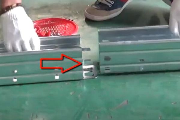 Kết nối thang máng cáp Starduct bằng tai bẻ 1 Kết nối thang máng cáp Starduct bằng tai bẻ 1