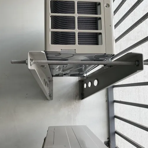 GIÁ TREO TƯỜNG DỌC MÁY 36000-48000 BTU/h