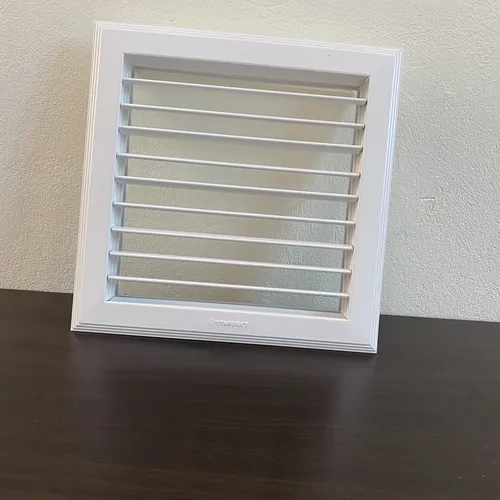 CỬA GIÓ VUÔNG NAN BẦU DỤC 250x250