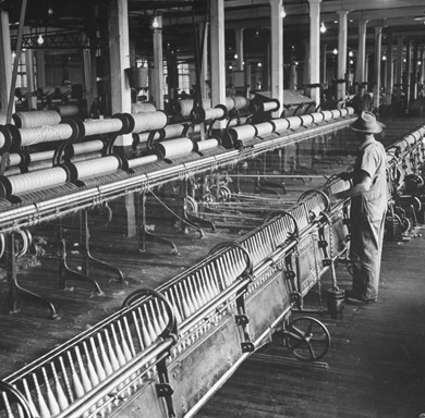 ai là người phát minh ra máy dệt