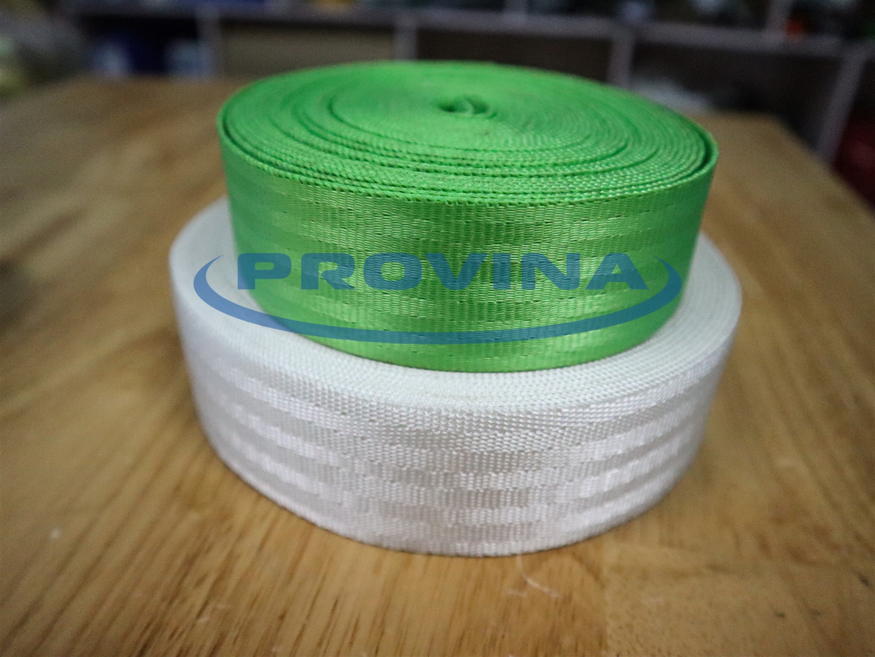 Polyester Slings với Nylon Slings