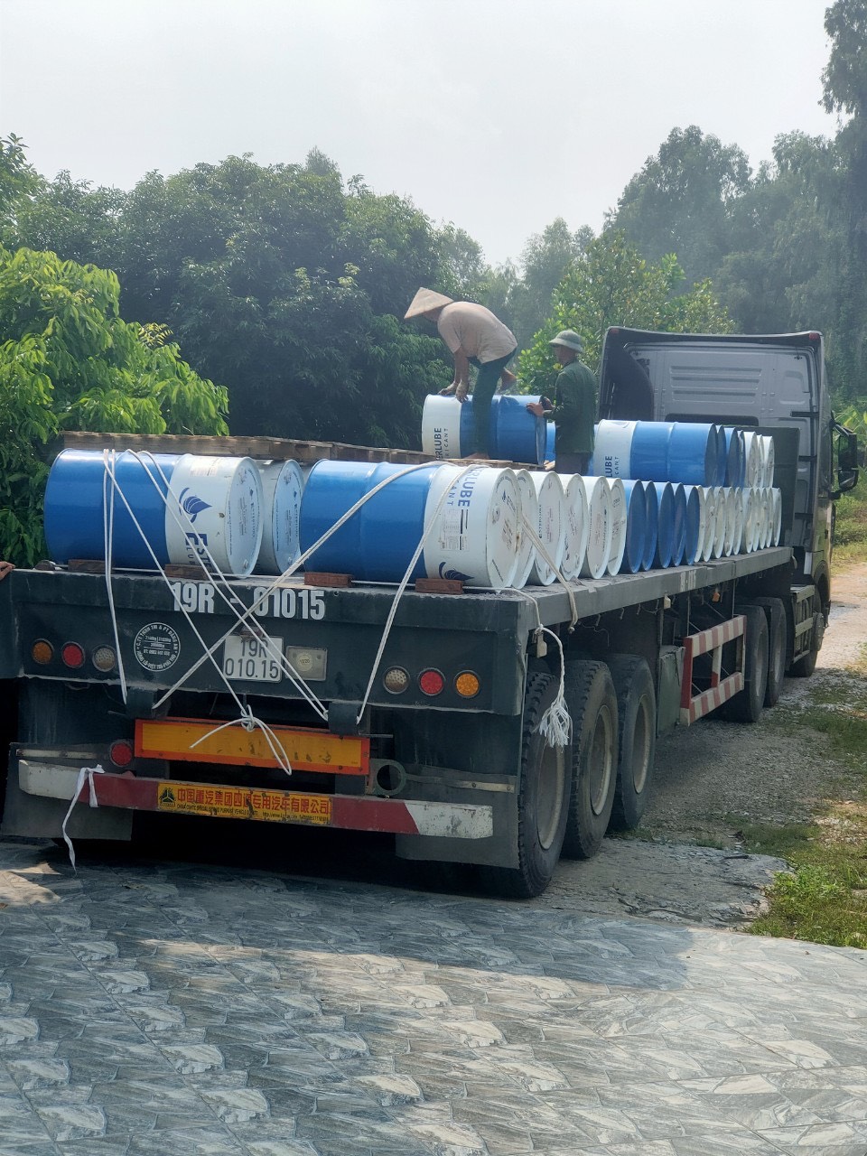 Sản phẩm dầu nhớt Esterlube Sản phẩm dầu nhớt Esterlube