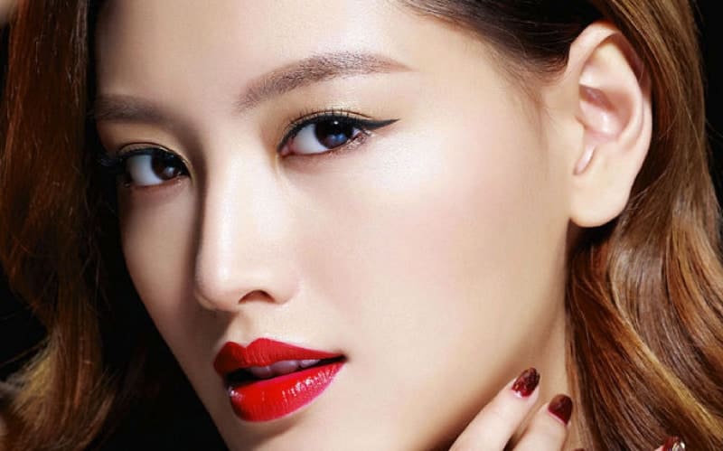 bi-quyet-son-moi-giup-ben-mau-lau-troi bi-quyet-son-moi-giup-ben-mau-lau-troi