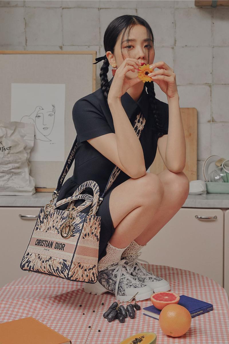 3-mau-giay-dep-khong-bao-gio-loi-mot-cho-mua-he-nay-4 3-mau-giay-dep-khong-bao-gio-loi-mot-cho-mua-he-nay-4