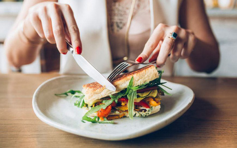 6-dieu-cam-ky-khi-an-sang-cuc-ky-gay-hai-2 6-dieu-cam-ky-khi-an-sang-cuc-ky-gay-hai-2