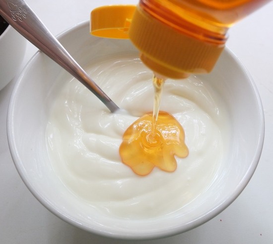 bi-quyet-lam-trang-da-voi-mat-ong-ma-khong-phai-ai-cung-biet bi-quyet-lam-trang-da-voi-mat-ong-ma-khong-phai-ai-cung-biet