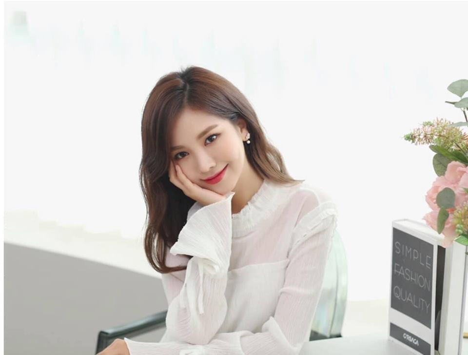 doi-hoa-tai-voi-hoa-tiet-bong-hoa-va-ngoc-trai-cua-gyul-factory doi-hoa-tai-voi-hoa-tiet-bong-hoa-va-ngoc-trai-cua-gyul-factory