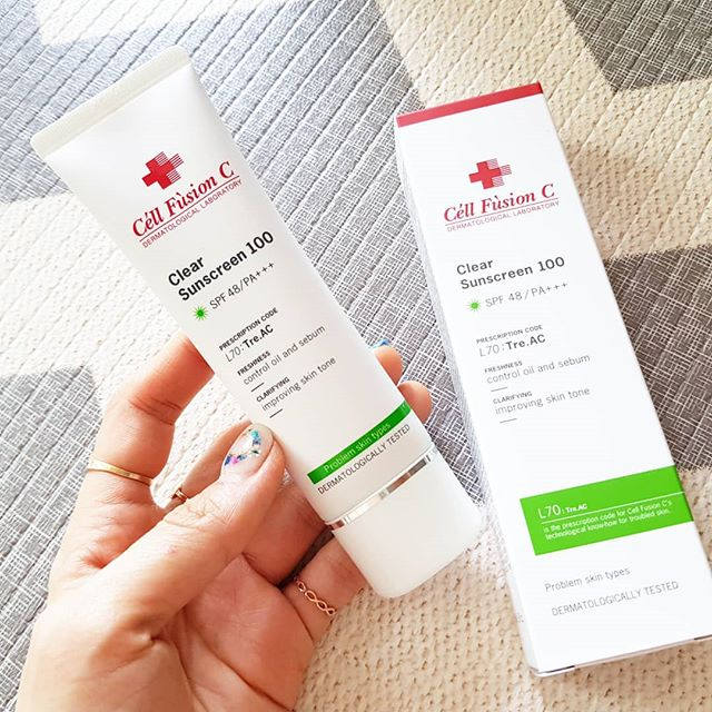 kem-chong-nang-danh-cho-da-nhay-cam-va-da-mun-cell-fusion-c-tre-ac-clear-sunscreen-100-spf48-pa kem-chong-nang-danh-cho-da-nhay-cam-va-da-mun-cell-fusion-c-tre-ac-clear-sunscreen-100-spf48-pa
