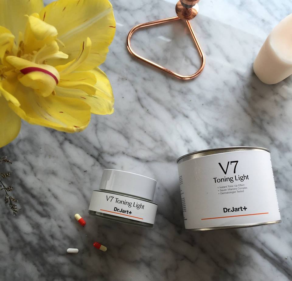 kem-duong-trang-da-va-tri-tham-nam-dr-jart-v7-toning-light-better-than-white kem-duong-trang-da-va-tri-tham-nam-dr-jart-v7-toning-light-better-than-white