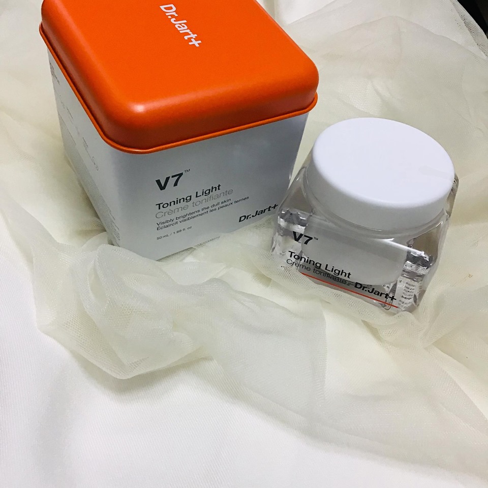 kem-duong-trang-da-va-tri-tham-nam-dr-jart-v7-toning-light-better-than-white kem-duong-trang-da-va-tri-tham-nam-dr-jart-v7-toning-light-better-than-white