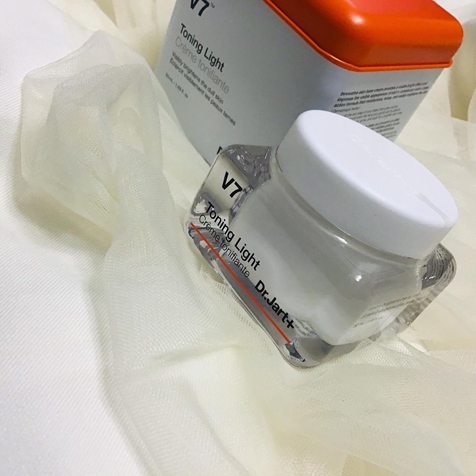 kem-duong-trang-da-va-tri-tham-nam-dr-jart-v7-toning-light-better-than-white kem-duong-trang-da-va-tri-tham-nam-dr-jart-v7-toning-light-better-than-white
