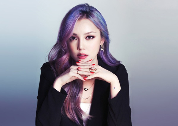 Xịt thơm quần áo Fabric Perfume nội địa Hàn Xịt thơm quần áo Fabric Perfume nội địa Hàn