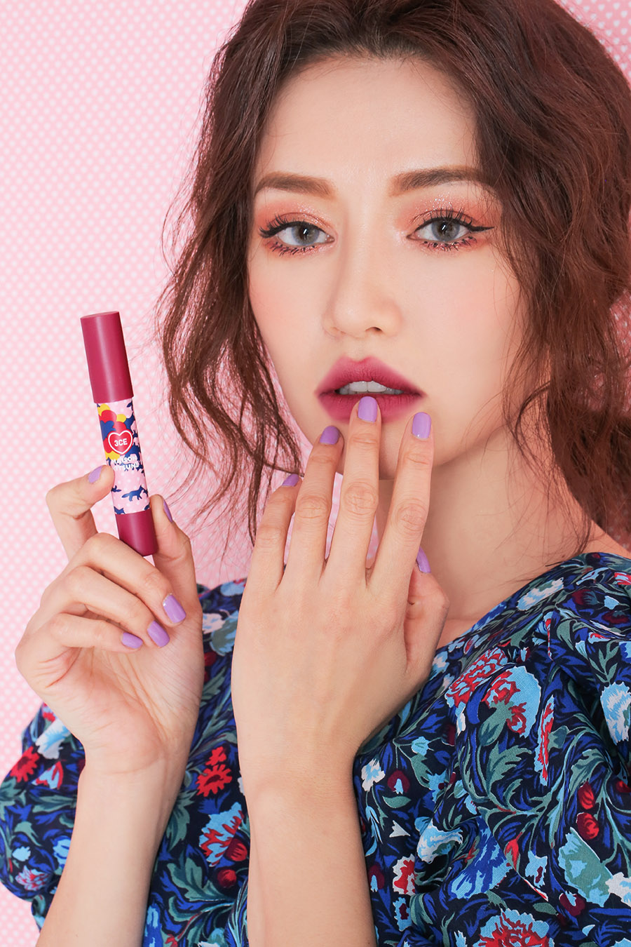 son-but-chi-3ce-maison-kitsune-velvet-lip-crayon-Grenadine son-but-chi-3ce-maison-kitsune-velvet-lip-crayon-Grenadine