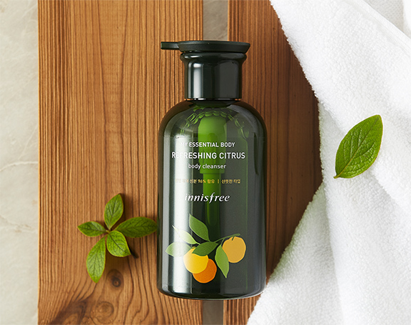 sua-tam-huong-thien-nhien-va-cap-am-toan-than-innisfree-my-essential-body-cleanser sua-tam-huong-thien-nhien-va-cap-am-toan-than-innisfree-my-essential-body-cleanser