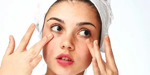 Bí quyết đánh bay da mặt bị khô bong tróc và nứt nẻ!