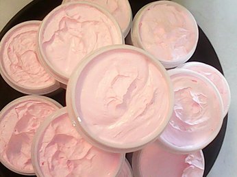 Hậu quả khôn lường của kem trộn. Cách điều trị và phục hồi da sau khi sử dụng kem trộn
