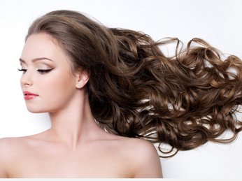 Rụng tóc? Nguyên nhân và các loại dầu gội đầu giảm rụng tóc!