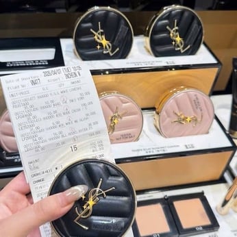 Cushion YSL Fullsize 15g – Lớp Nền Mịn Sang, Chuẩn Da Đẹp High-End
