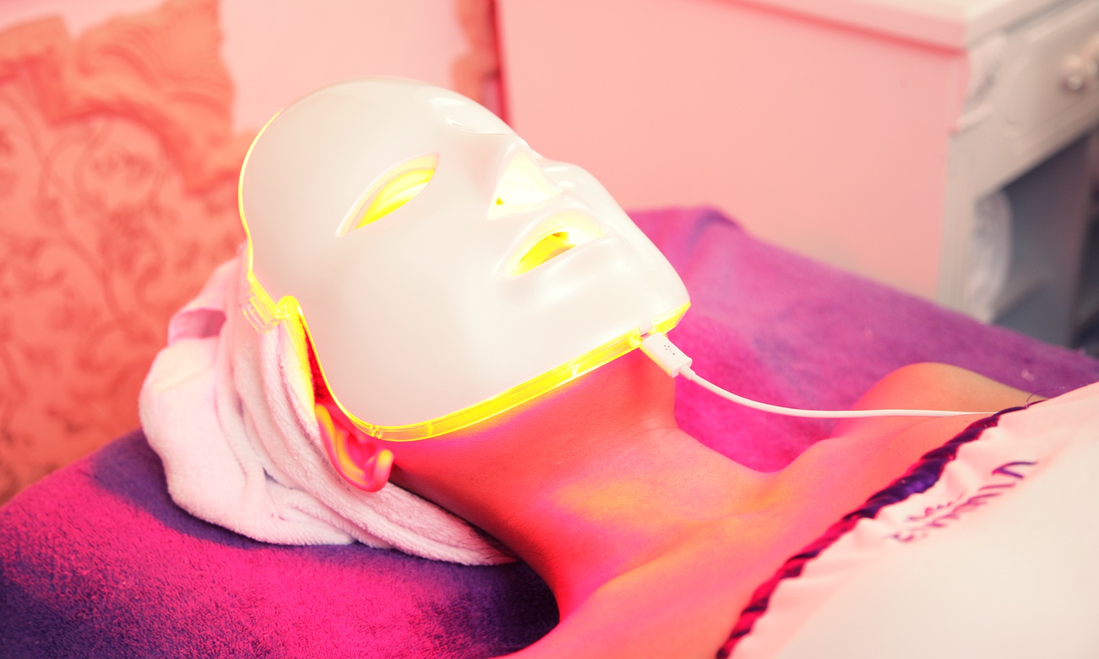 lieu-phap-anh-sang-trong-lam-dep-da lieu-phap-anh-sang-trong-lam-dep-da