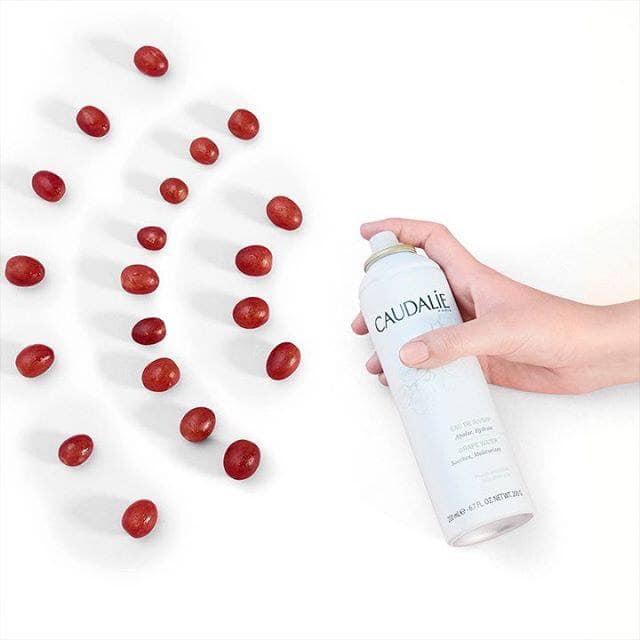 xit-khoang-duong-am-cao-cap-chiet-xuat-tu-nho-phap-caudalie-grape-water-200ml xit-khoang-duong-am-cao-cap-chiet-xuat-tu-nho-phap-caudalie-grape-water-200ml