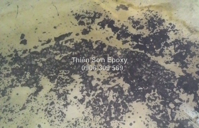 Sàn bê tông nhà xưởng bị ăn mòn do tiếp xúc với hóa chất Sàn bê tông nhà xưởng bị ăn mòn do tiếp xúc với hóa chất