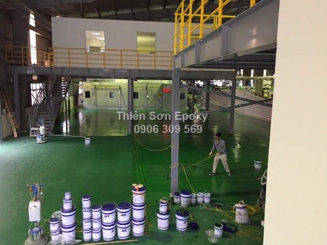 Thi Công Sơn Epoxy Cho Nền Sàn Nhà Xưởng Bị Thấm Ngược Thi Công Sơn Epoxy Cho Nền Sàn Nhà Xưởng Bị Thấm Ngược