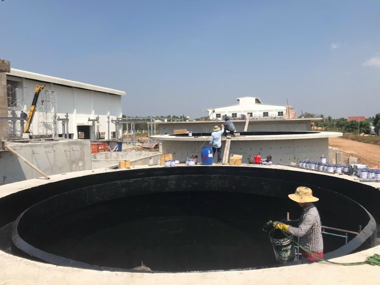 Thi công sơn epoxy ADG70 cho nhà máy. Thi công sơn epoxy ADG70 cho nhà máy.