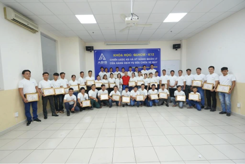 Khoá đào tạo chuyên sâu của thầy Nguyễn Hồng Cương Khoá đào tạo chuyên sâu của thầy Nguyễn Hồng Cương