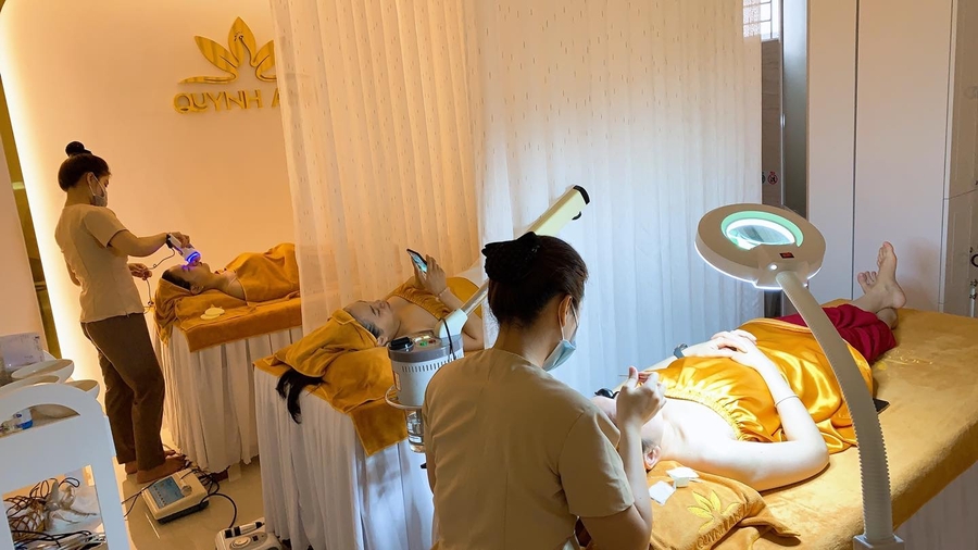 Top 5 Spa tắm trắng uy tín nhất TP. Nha Trang, Khánh Hòa 2 Quỳnh Anh Spa - địa chỉ spa uy tín ở Nha Trang đào tạo chăm sóc da