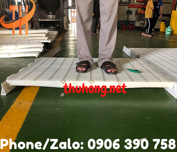 chuyên cung cấp sỉ sàn nhựa nuôi gà vịt giá sỉ
