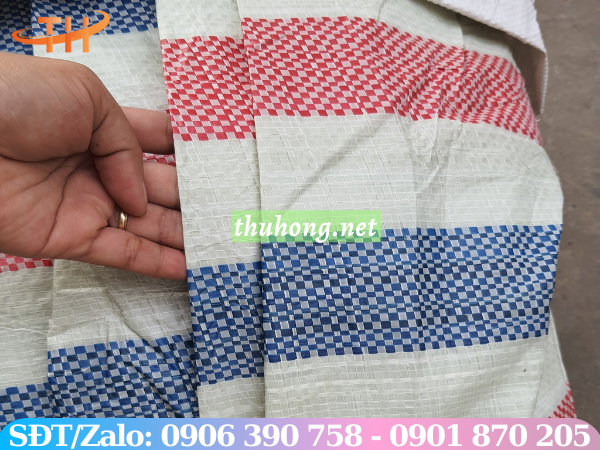 Đặc điểm bạt nhựa sọc 3 màu