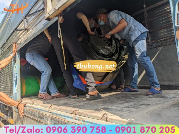 giao hàng bạt nhựa giá sỉ rẻ